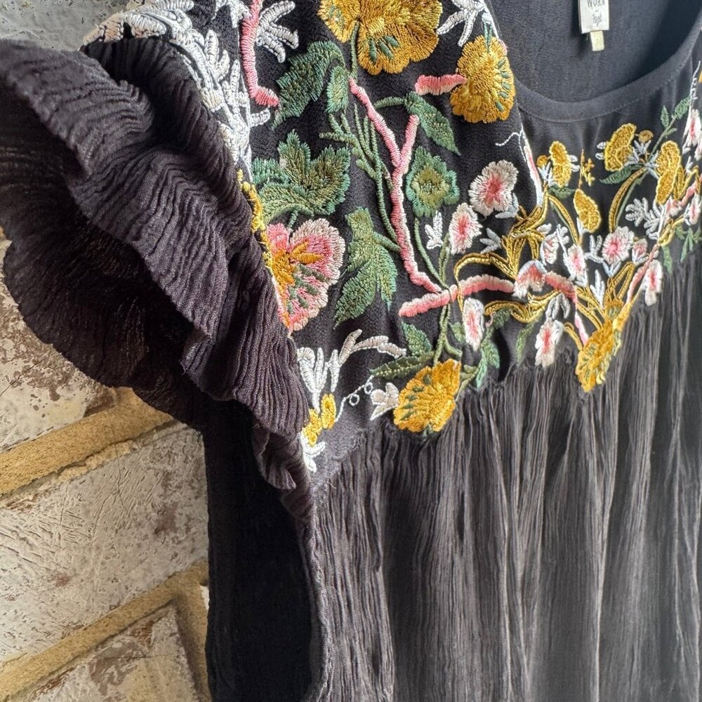 Seen Worn Kept Flowy  Short Sleeve Embroidered Boho Black Blouse Women's Size S - Picture 5 of 6